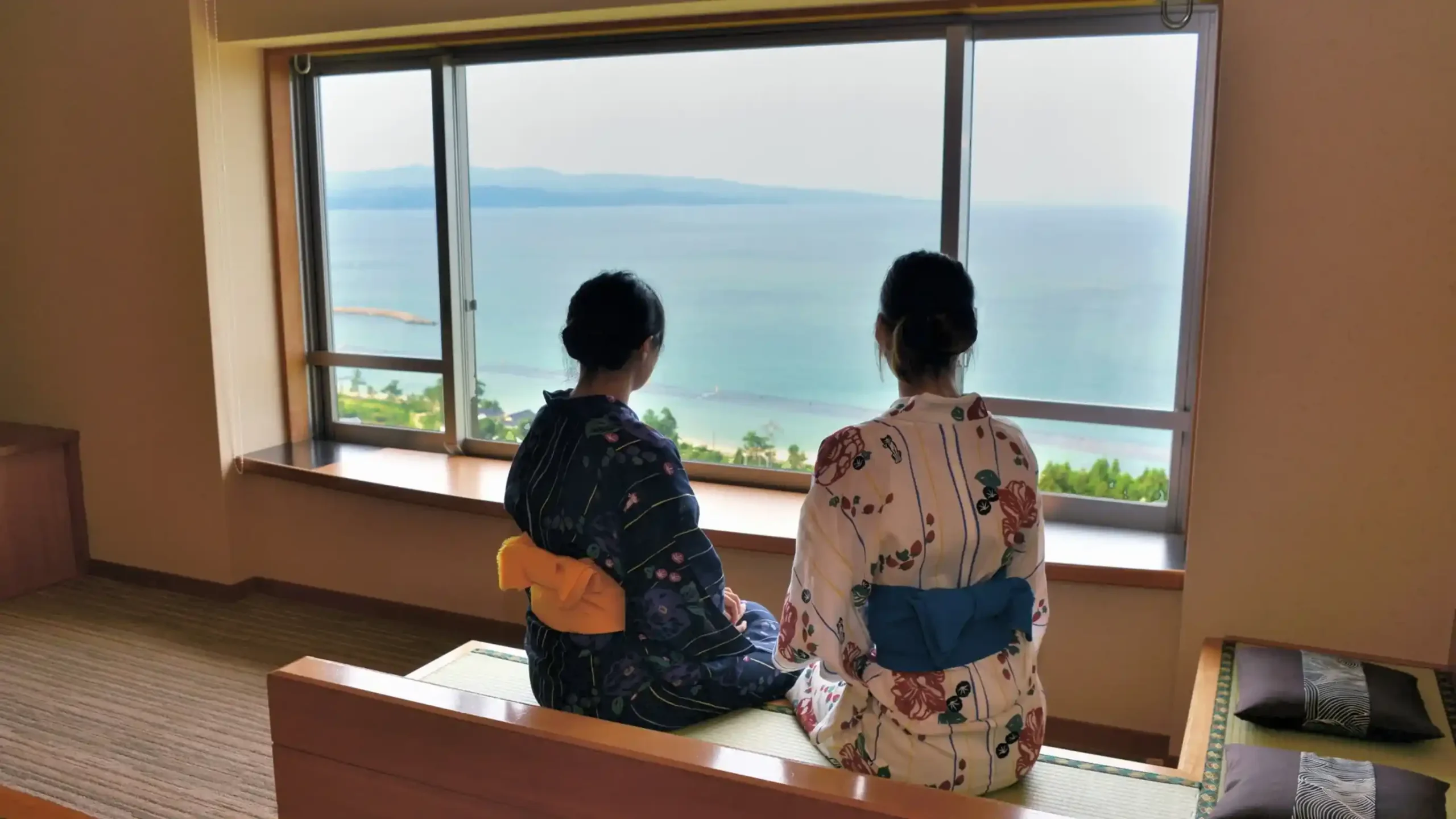 富山県で女子が寛ぐ風景
