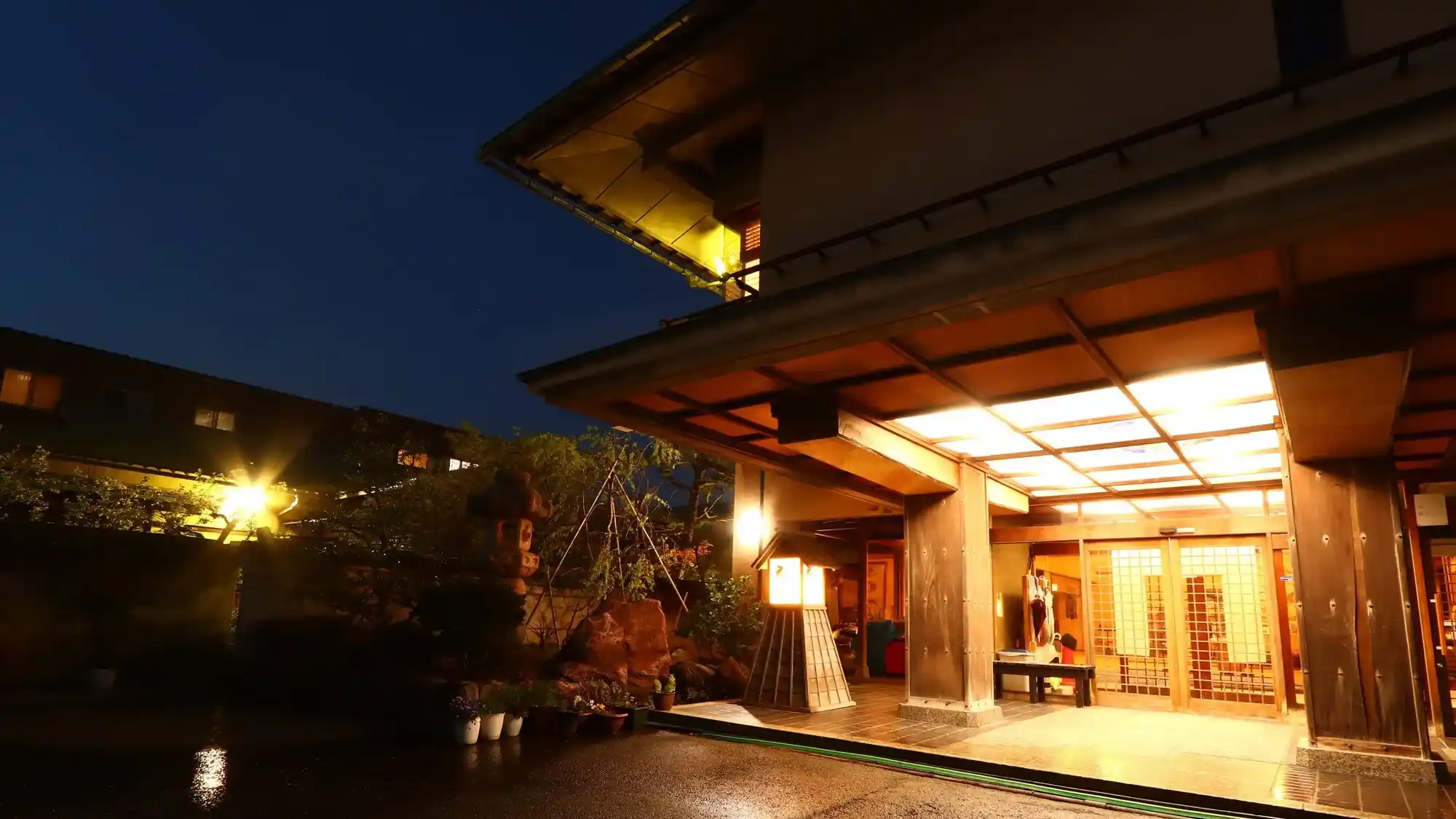 数寄屋風旅館 からさわの画像