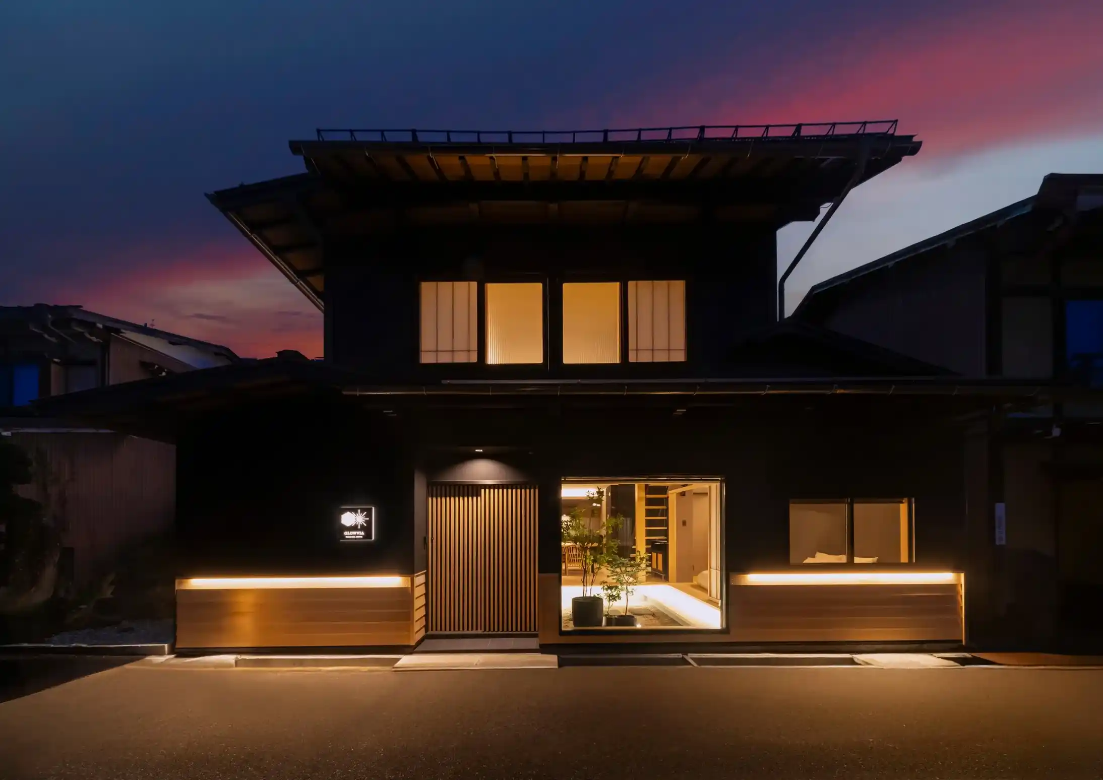 GLOWVIA 高山昭和の画像