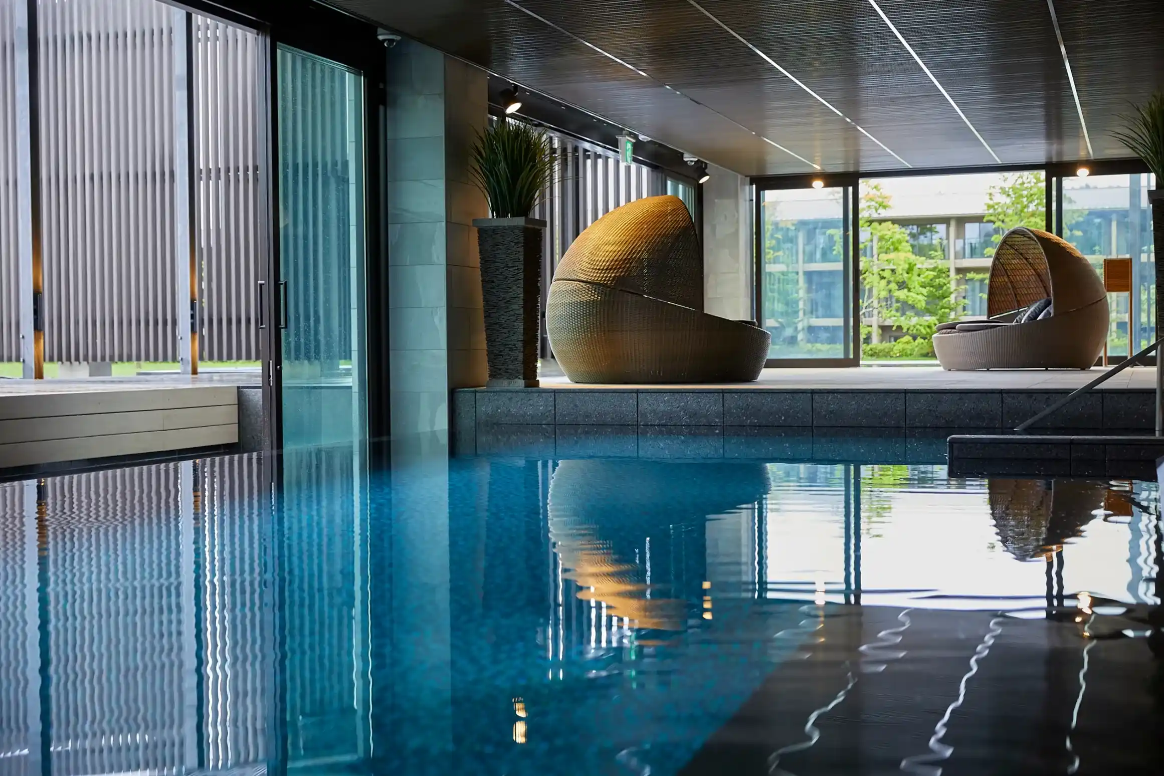 長野県のプール付きホテルのイメージ画像