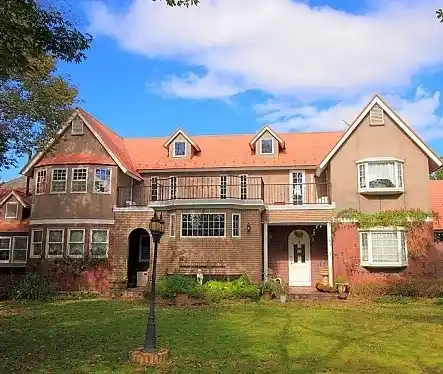 「小さなホテル スターティングオーバー」の画像