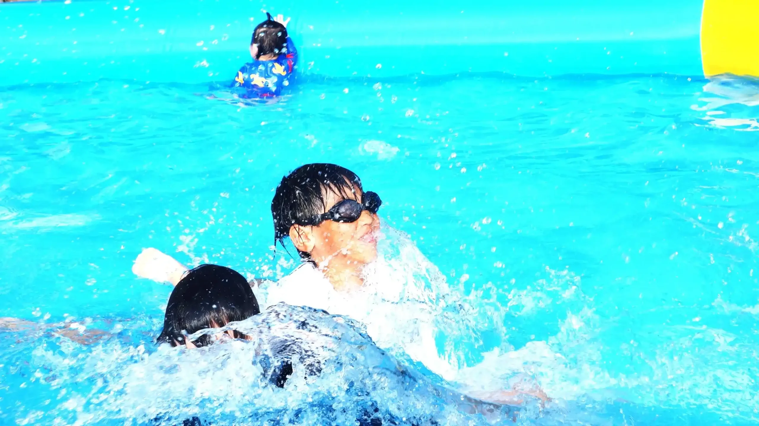 富山県で夏休みに宿泊しながらプール付きホテルのイメージ画像