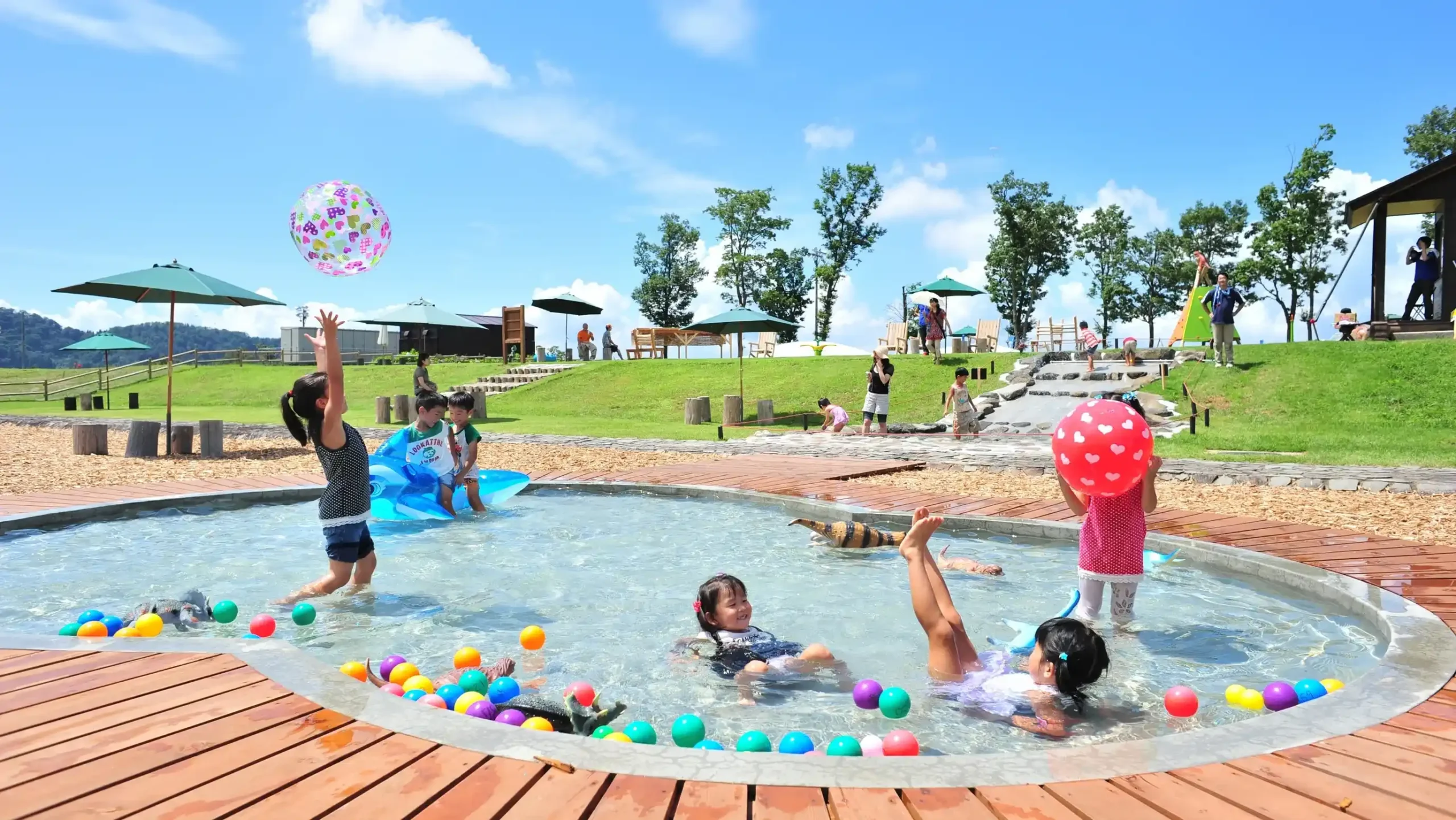 福井県で夏休みに宿泊しながらプールが楽しめるホテルのイメージ画像