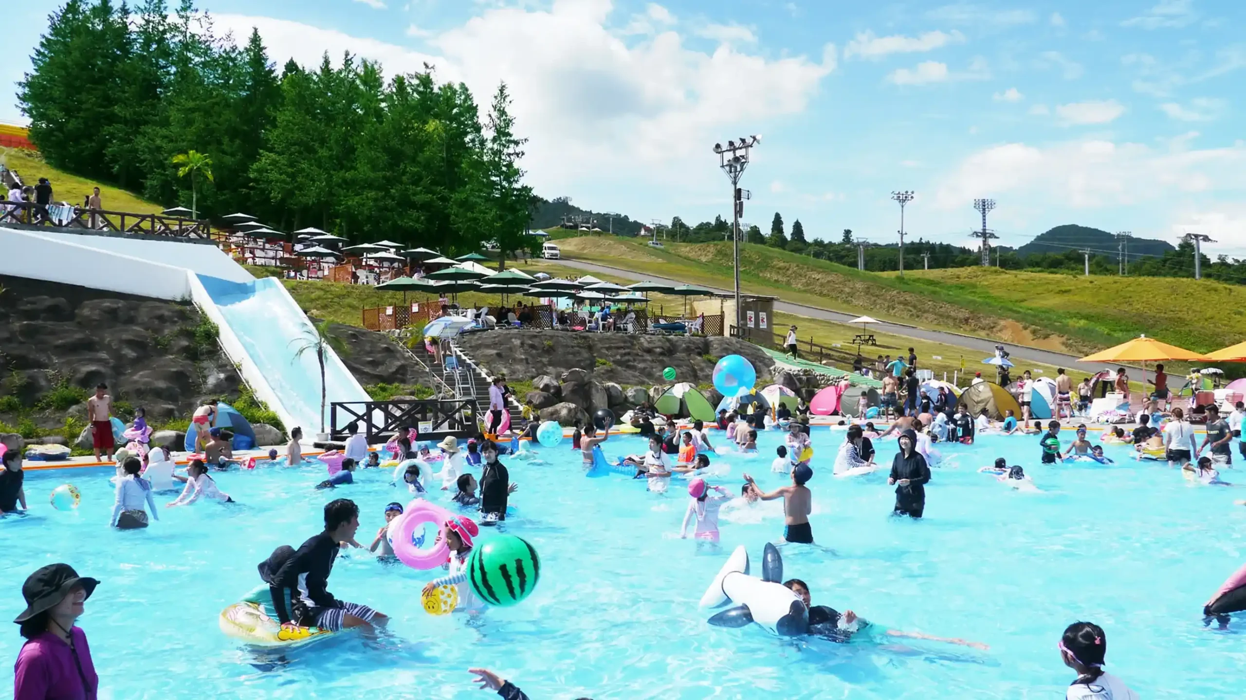 新潟県で宿泊しながらプールを楽しめる宿のイメージ画像